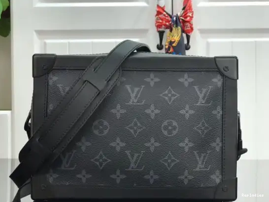 SOFT TRUNK LOUIS VUITTON 0527